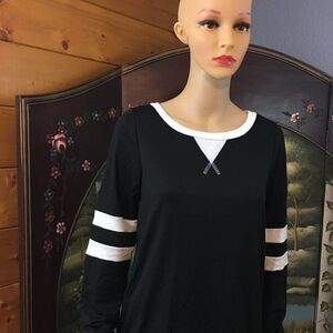 Woman's Black L/S Top Sz S